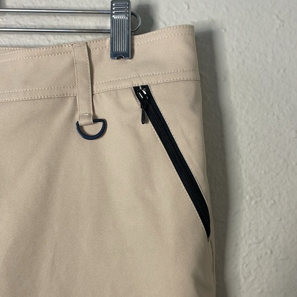 NWT GG BIUE Women’s Golf Shorts Bronze Tan CoolMax Fabric Outdoor Size 10 - Picture 3 of 10